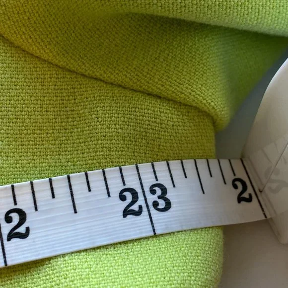 FINAL CHANCE! CLOSET CLOSING! - Picture 10 of 10